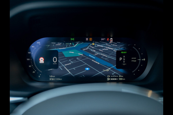 Volvo XC60 2.0 T6 Plug-in hybrid AWD Plus Black Edition | Pano | Trekhaak wegkl. | Facelift | 360 Camera | Head Up | Harman/ Kardon | Prijs Rijklaar!!