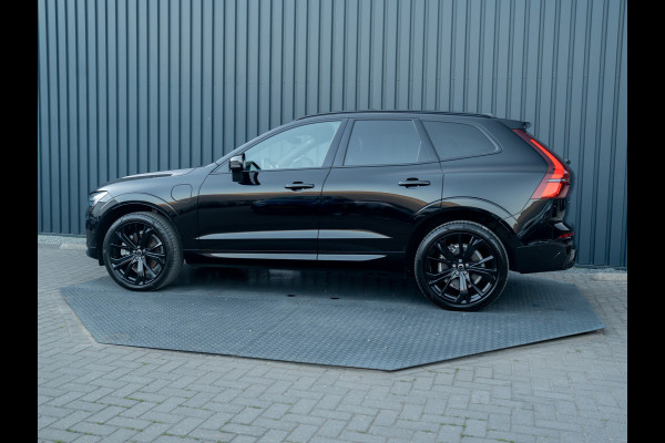 Volvo XC60 2.0 T6 Plug-in hybrid AWD Plus Black Edition | Pano | Trekhaak wegkl. | Facelift | 360 Camera | Head Up | Harman/ Kardon | Prijs Rijklaar!!