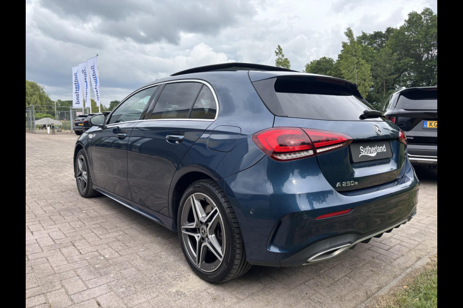 Mercedes-Benz A-Klasse 250 e AMG Line | Panoramadak | Stoelverwarming | Sportstoelen | Camera