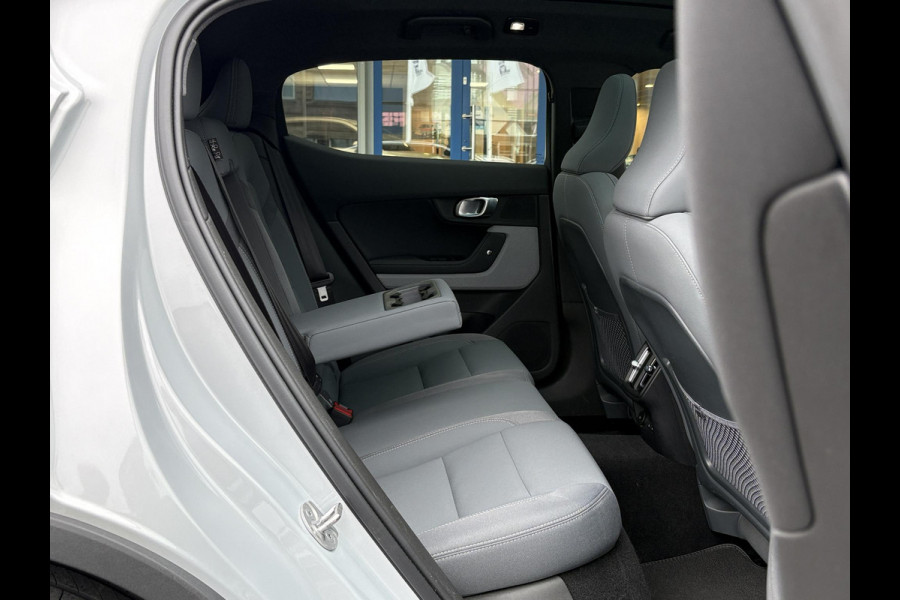 Polestar 2 Long Range Dual Motor 78 kWh 408pk | Pano | Harmon Kardon | BLIS | 360 Camera | Stoel & Stuurverwarming | Adaptive Cruise | Winterset |