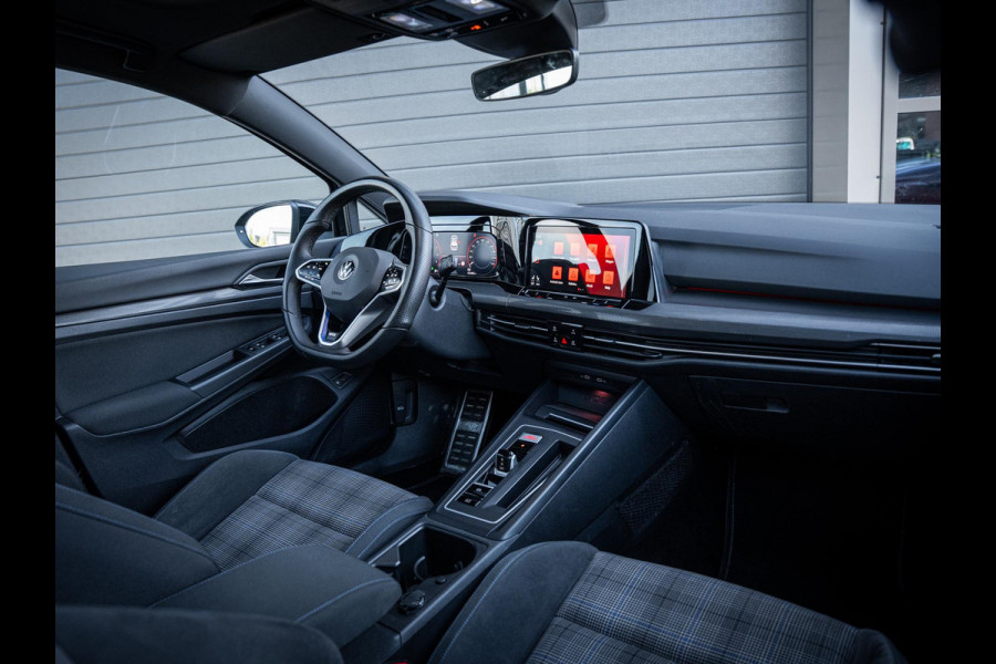 Volkswagen Golf 1.4 eHybrid GTE - IQ.L l Pano l HUD l Trekh. l ACC