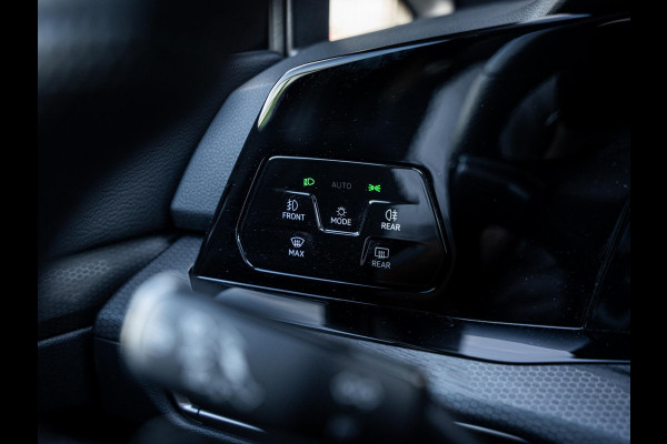 Volkswagen Golf 1.4 eHybrid GTE - IQ.L l Pano l HUD l Trekh. l ACC
