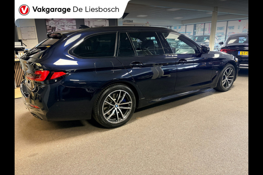 BMW 5 Serie Touring 530e xDrive High Executive M-sport / leer / pano / navi / head-up / Apple carplay