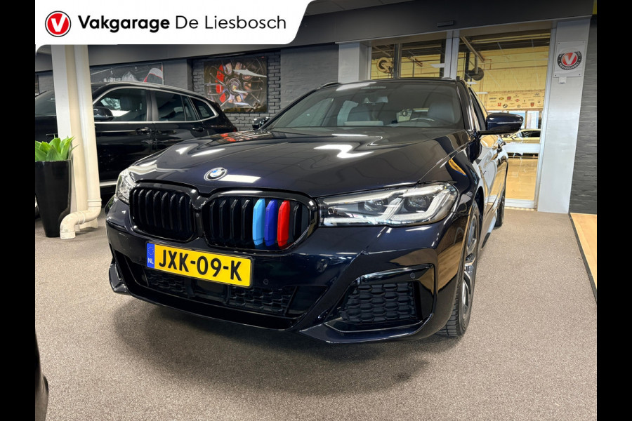 BMW 5 Serie Touring 530e xDrive High Executive M-sport / leer / pano / navi / head-up / Apple carplay