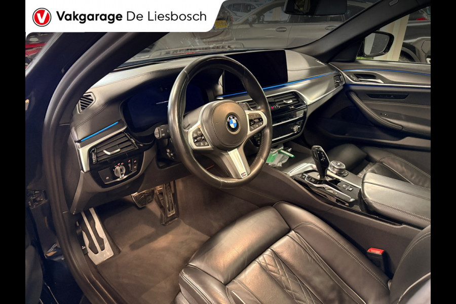 BMW 5 Serie Touring 530e xDrive High Executive M-sport / leer / pano / navi / head-up / Apple carplay