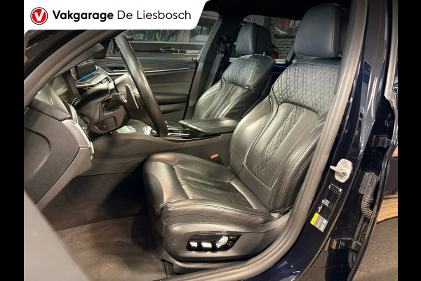 BMW 5 Serie Touring 530e xDrive High Executive M-sport / leer / pano / navi / head-up / Apple carplay