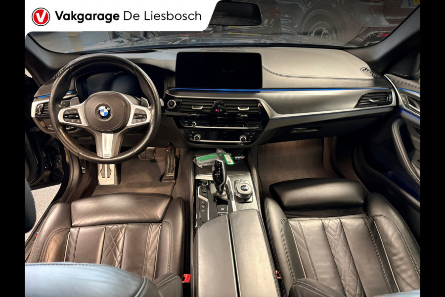 BMW 5 Serie Touring 530e xDrive High Executive M-sport / leer / pano / navi / head-up / Apple carplay
