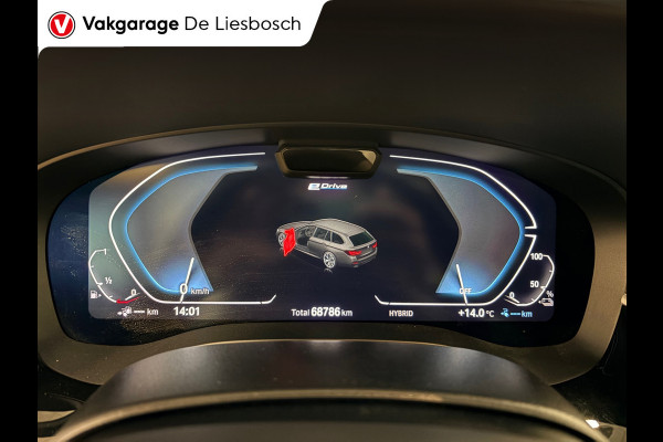 BMW 5 Serie Touring 530e xDrive High Executive M-sport / leer / pano / navi / head-up / Apple carplay