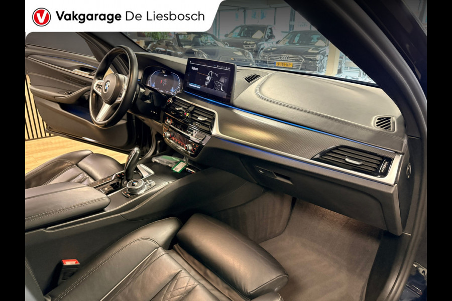 BMW 5 Serie Touring 530e xDrive High Executive M-sport / leer / pano / navi / head-up / Apple carplay