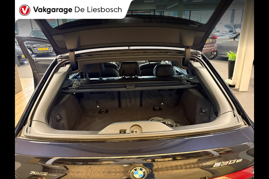 BMW 5 Serie Touring 530e xDrive High Executive M-sport / leer / pano / navi / head-up / Apple carplay