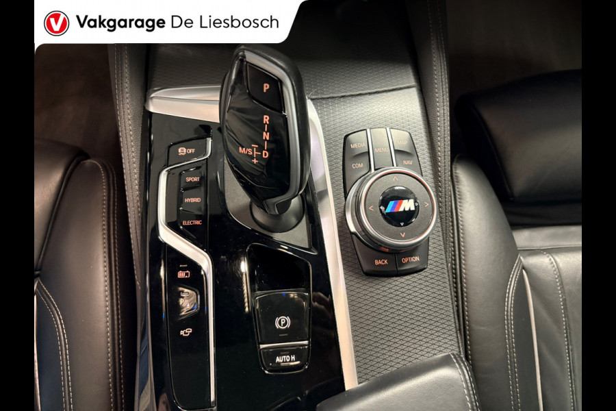 BMW 5 Serie Touring 530e xDrive High Executive M-sport / leer / pano / navi / head-up / Apple carplay