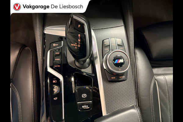 BMW 5 Serie Touring 530e xDrive High Executive M-sport / leer / pano / navi / head-up / Apple carplay