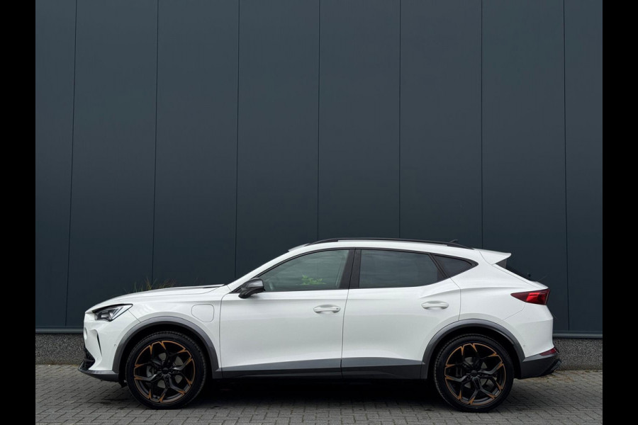 CUPRA Formentor 1.4 e-Hybrid Business 9-23 204pk NAVI | CAMERA | LEDER | PDC | SPORTVELGEN