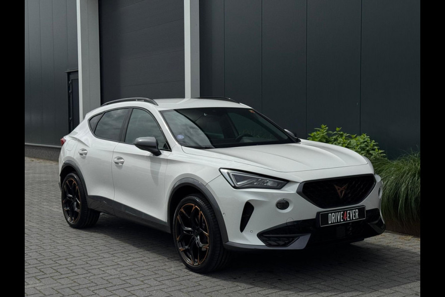 CUPRA Formentor 1.4 e-Hybrid Business 9-23 204pk NAVI | CAMERA | LEDER | PDC | SPORTVELGEN