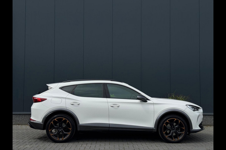 CUPRA Formentor 1.4 e-Hybrid Business 9-23 204pk NAVI | CAMERA | LEDER | PDC | SPORTVELGEN
