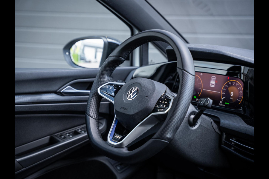 Volkswagen Golf 1.4 eHybrid GTE - 19'' R-Velgen l Limited Edit. l ACC l Sfeerverl.