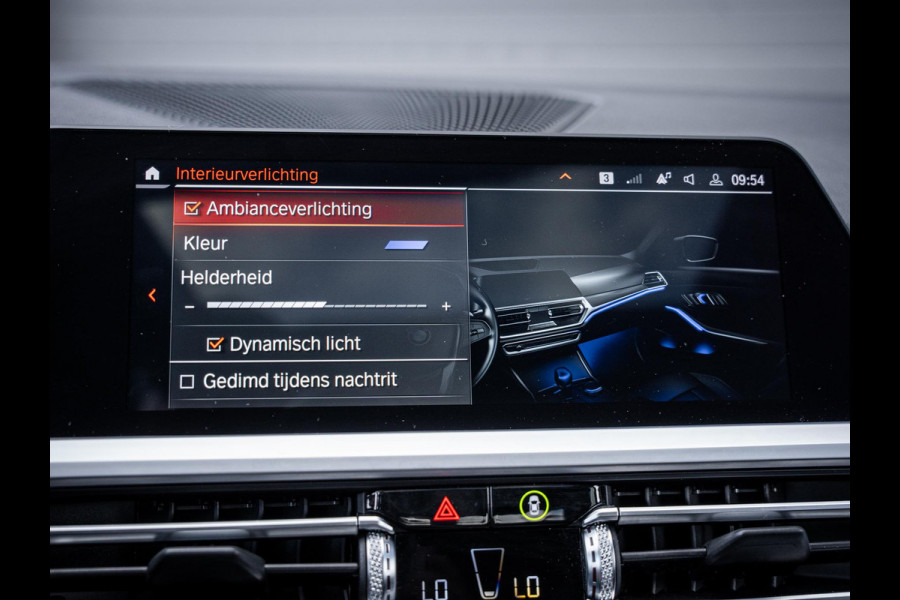 BMW 3-serie 330e High Executive M-Sport l Pano l HUD l 360cam l 19''