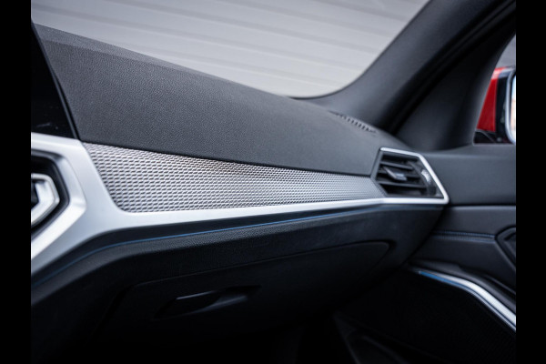 BMW 3-serie 330e High Executive M-Sport l Pano l HUD l 360cam l 19''