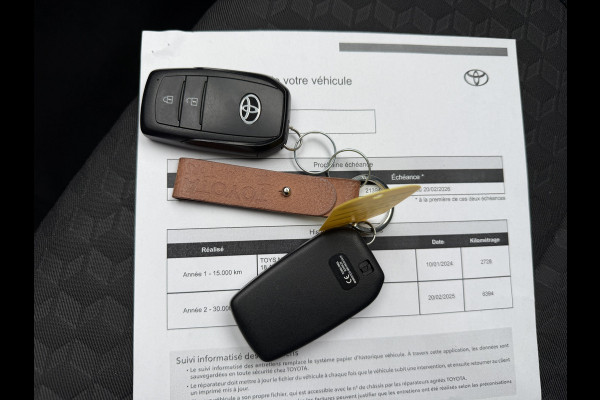 Toyota Yaris 1.5 Hybrid Dynamic | UNIEK 8.250 km | PDC V+A | Dodehoek detectie | Rijklaar!!!