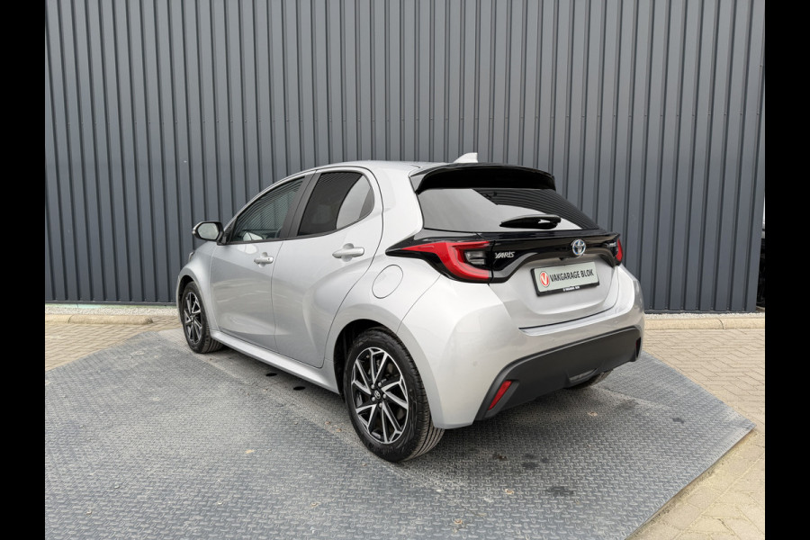Toyota Yaris 1.5 Hybrid Dynamic | UNIEK 8.250 km | PDC V+A | Dodehoek detectie | Rijklaar!!!