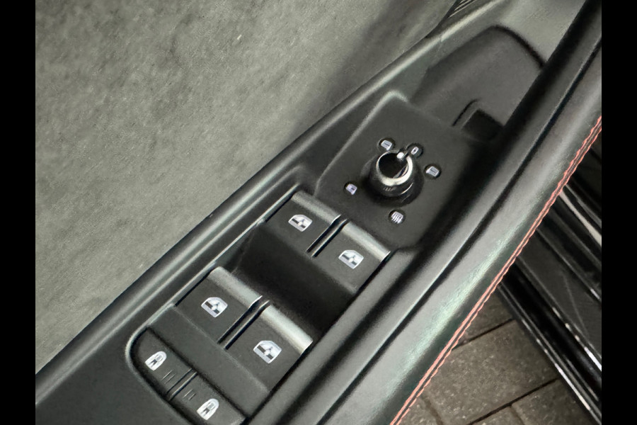 Audi RS4 Avant 2.9 TFSI quattro Pano|Ceramic|B&O|HuD|Carbon