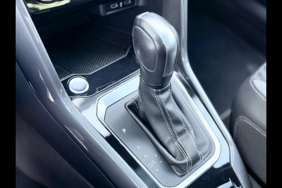 Volkswagen T-Roc 1.5 TSI 3x R-Line Pano/Keyless/Camera
