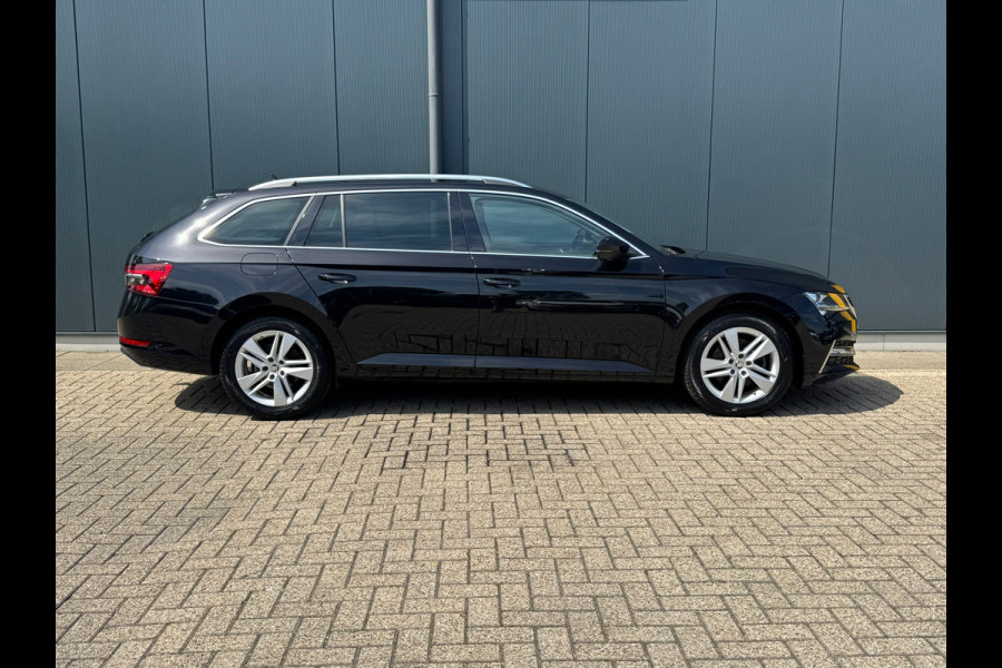 Škoda Superb Combi 1.4 TSI iV Style * Trekhaak * Stoelverwarming * Digitale teller *