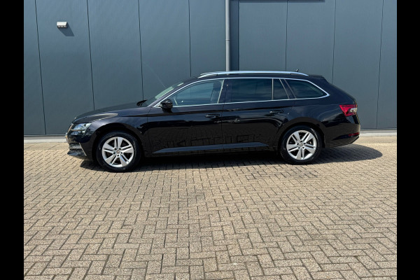 Škoda Superb Combi 1.4 TSI iV Style * Trekhaak * Stoelverwarming * Digitale teller *