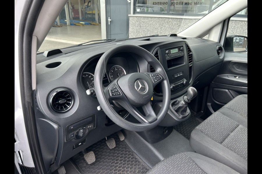 Mercedes-Benz Vito 116 CDI Lang / Trekhaak / Airco / Parkeersensoren / Cruise control / 3 Zits / Achterdeuren