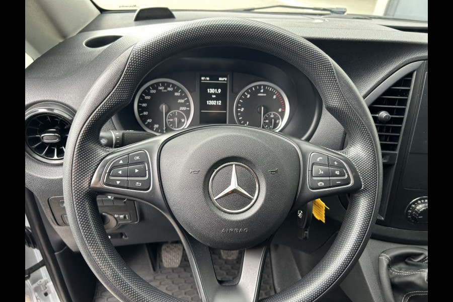 Mercedes-Benz Vito 116 CDI Lang / Trekhaak / Airco / Parkeersensoren / Cruise control / 3 Zits / Achterdeuren