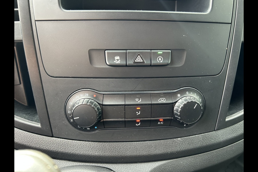 Mercedes-Benz Vito 116 CDI Lang / Trekhaak / Airco / Parkeersensoren / Cruise control / 3 Zits / Achterdeuren