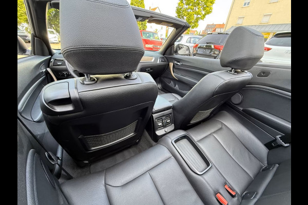 BMW 2 Serie Cabrio 220iA LUXURY ** ADAPT. LED, LEDER, NAVI, VERW. STUUR CAMERA, 18-inch LMV ** UNFALLFREI - Slechts 36.000km. ** ** INFORMEER OOK NAAR ONZE AANTREKKELIJKE FINANCIAL-LEASE TARIEVEN **