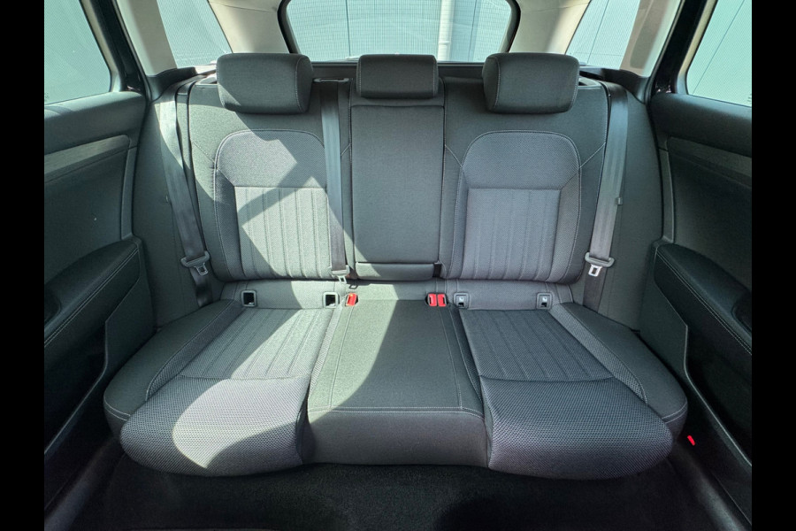 Škoda Superb Combi 1.4 TSI iV Style * Trekhaak * Stoelverwarming * Digitale teller *