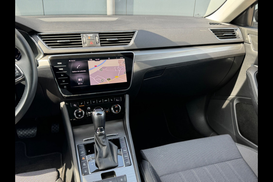 Škoda Superb Combi 1.4 TSI iV Style * Trekhaak * Stoelverwarming * Digitale teller *