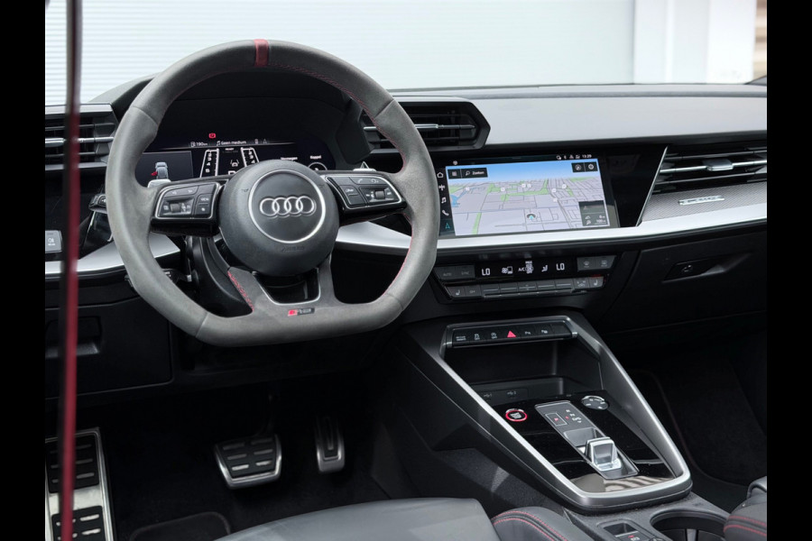 Audi RS 3 SPORTBACK 2.5 TFSI RS 3 quattro Pano/B&O/Matrix