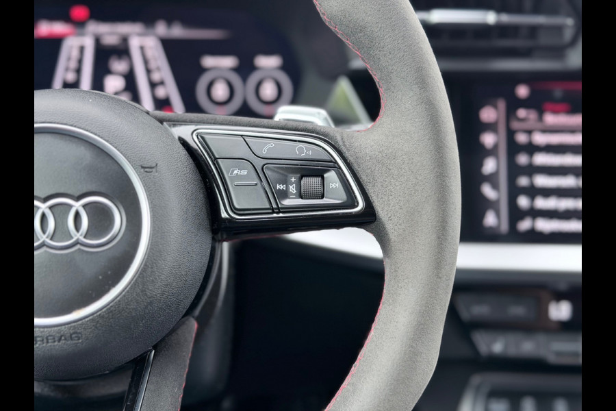 Audi RS 3 SPORTBACK 2.5 TFSI RS 3 quattro Pano/B&O/Matrix