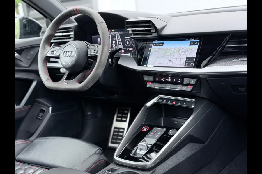 Audi RS 3 SPORTBACK 2.5 TFSI RS 3 quattro Pano/B&O/Matrix