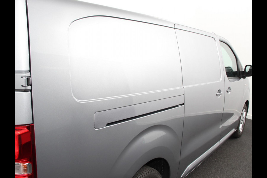 Opel Vivaro 2.0 BlueHDi 180 S&S L3 Automaat Navigatie Apple Carplay / Android Auto Parkeersensoren V+A Trekhaak Camera Cruise Control LED koplampen houten afwerking laadruimte