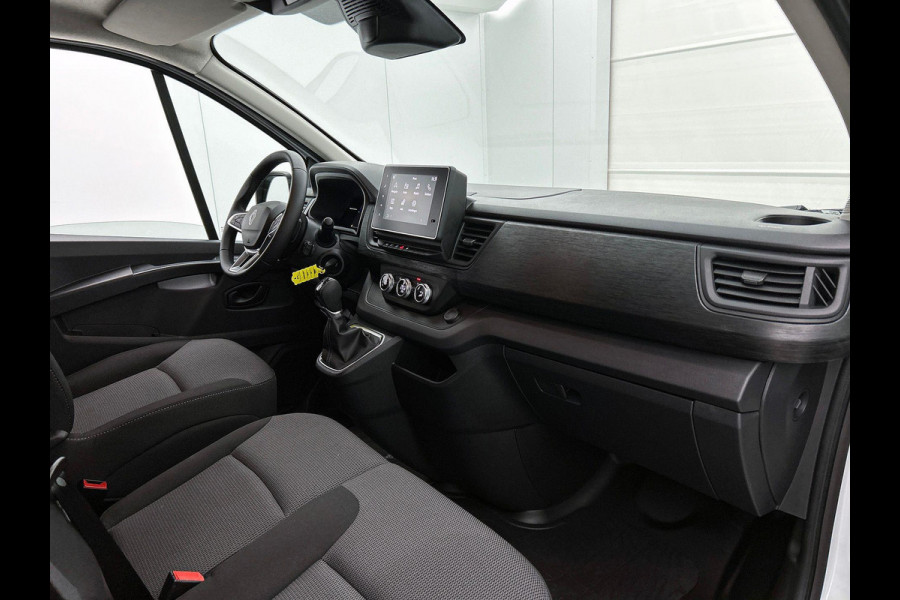 Renault Trafic 2.0 Blue dCi 150 EDC T30 L2H1 Advance Automaat Navigatie Airco Lichtmetalen velgen Betimmering Trekhaak Camera Parkeer sensoren Dab