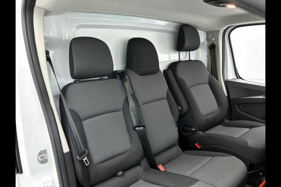 Renault Trafic 2.0 Blue dCi 150 EDC T30 L2H1 Advance Automaat Navigatie Airco Lichtmetalen velgen Betimmering Trekhaak Camera Parkeer sensoren Dab