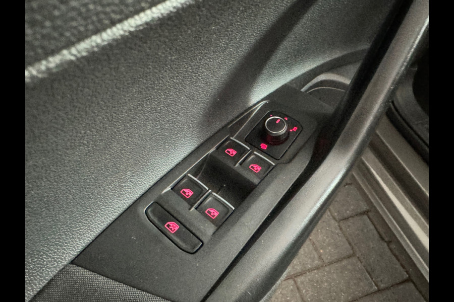 Volkswagen Polo 1.0 TSI Comfortline Pano|Camera|CarPlay|NAP