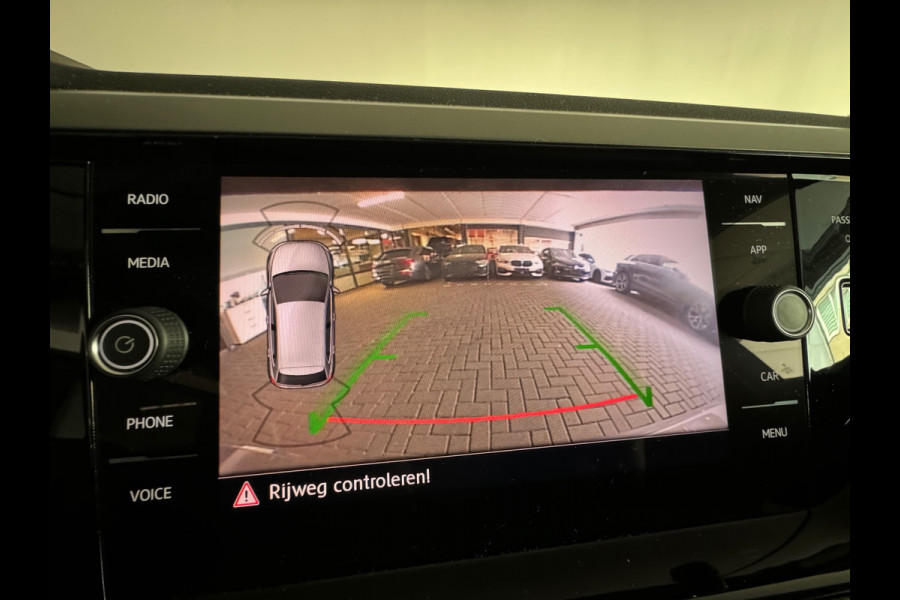 Volkswagen Polo 1.0 TSI Comfortline Pano|Camera|CarPlay|NAP