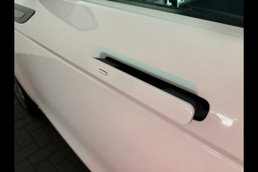 Land Rover Range Rover Evoque 2.0 P200 AWD R-Dynamic Pano