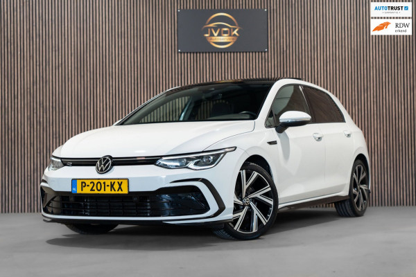 Volkswagen Golf 1.5 eTSI DSG R-Line Pano IQ Camera