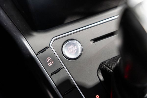 Volkswagen Polo 1.0 TSI R-line DSG Pano Led Navi Camera