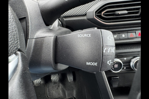 Dacia Jogger 1.0 TCe Bi-Fuel Extreme 7p. Trekhaak Camera Carplay Navi Stoelverwarming clima