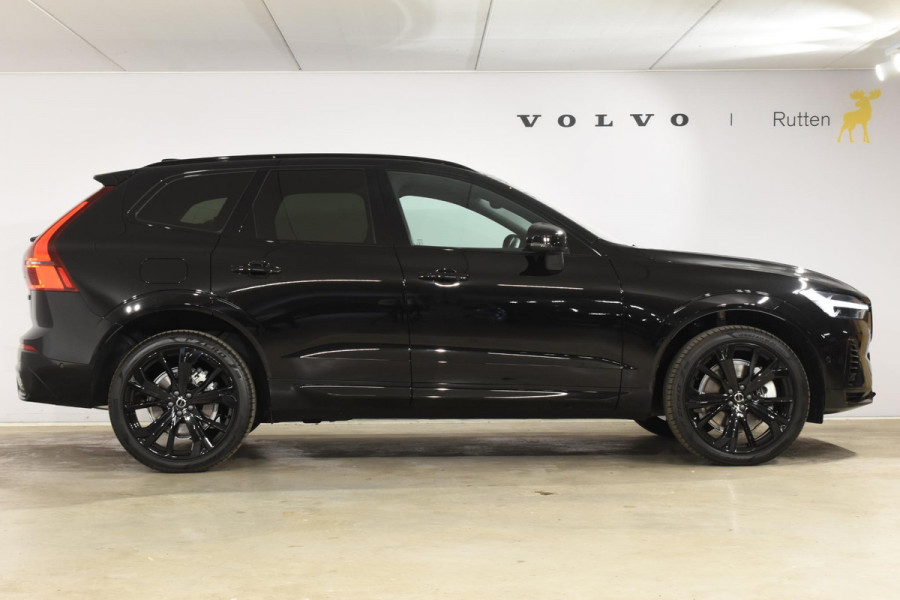 Volvo XC60 T6 350PK Plug-in hybrid AWD Plus Black Edition / Adaptive Cruise control / Elektrische stoelen met geheugen / Stuurverwarming / Stoelverwarming v+a / 360 Camera / Harman Kardon / Semi-elektrisch inklapbare trekhaak