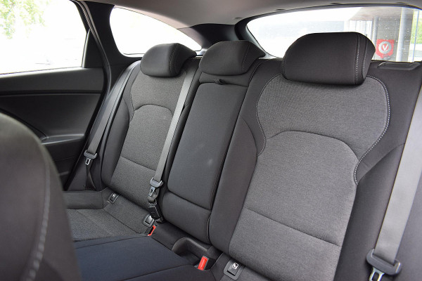 Hyundai i30 Wagon 1.0 T-GDi MHEV Comfort Smart | Cruise | Full NAV | LM Velg 16' | Achter Camera |
