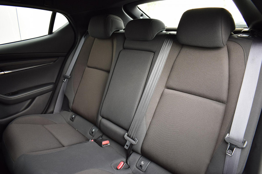 Mazda 3 2.0 e-SkyActiv-X M Hybrid 186 Comfort | Camera | Stoelverw. | AppleCarplay | Climate