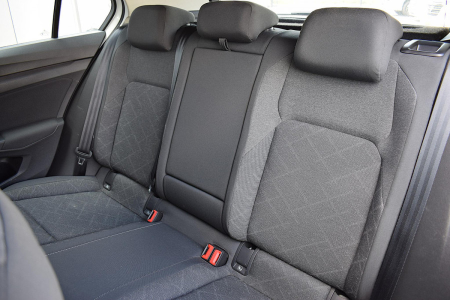 Volkswagen Golf 1.0 TSI Life Business | AppleCarplay | Stuur- Stoelverw. |  Climate | Adaptive |